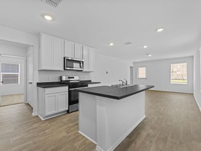 Primary bedroom at 118 Schuenemann WAY - 3 bed 2 bath home