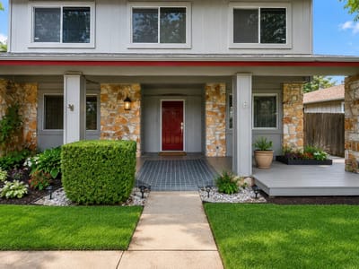 Living area at 11804 Buggy Whip TRL - 4 bed 2 bath home