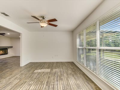 Property photo 4 at 11806 Arabian TRL - 3 bed 2 bath home