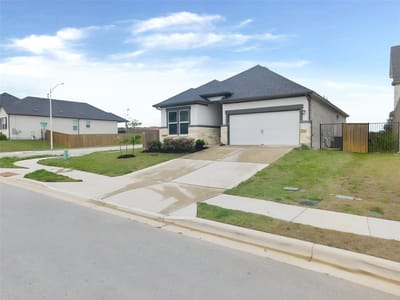 Property photo 2 at 11808 Dillon Falls Dr - 3 bed 2 bath home