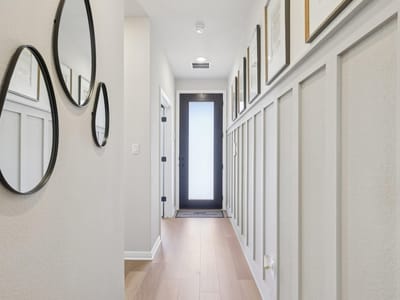 Photo 5 of 40 at 119 Coleto TRL - 4 bed 2 bath home