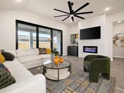 Living area at 119 Horseherb WAY - 4 bed 2 bath home