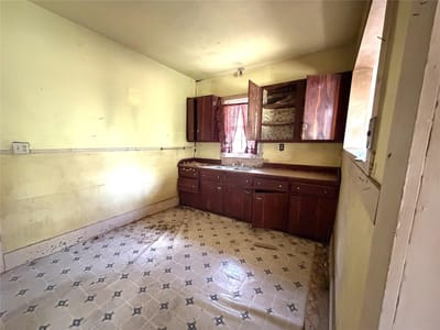 Property photo 4 at 119 Pine ST - 2 bed 1 bath home