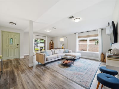 Living area at 119 Salado DR - 4 bed 2 bath home
