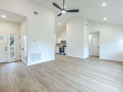 Property photo 4 at 119 W Kikipua LN - 3 bed 2 bath home