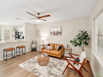 Photo 3 of 21 at 11901 Swearingen DR Unit #32 - 2 bed 1 bath home
