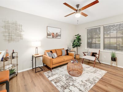Photo 4 of 21 at 11901 Swearingen DR Unit #32 - 2 bed 1 bath home