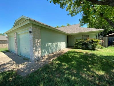 Kitchen at 11902 Sunhillow Bnd - Village At Walnut Creek Ph 1, Austin, TX