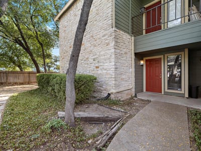Property photo 2 at 11970 Jollyville RD Unit #116 - 2 bed 2 bath home