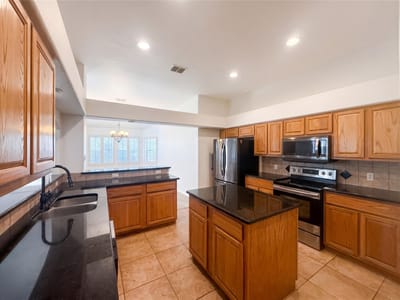 Living area at 12 Birchwood CIR - 4 bed 2 bath home