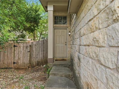 Living area at 120-122 Cedargrove Unit #120-122 - Hughson Heights Sec 3-C, San Marcos, TX