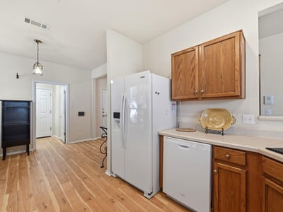 Primary bedroom at 120 Bowie CIR - 2 bed 2 bath home