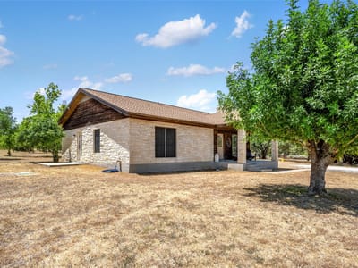 Kitchen at 120 Craigen Rd - Manlove, Liberty Hill, TX