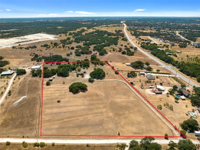 Primary bedroom at 120 Craigen Rd - Manlove, Liberty Hill, TX