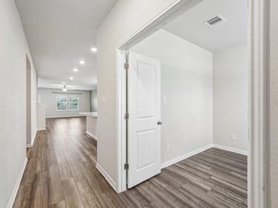 Property photo 5 at 120 Granite Dome DR - 4 bed 2 bath home