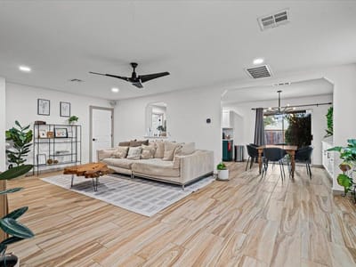 Living area at 120 Hillhouse LN - 3 bed 2 bath home