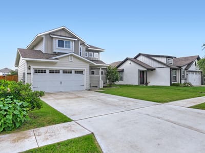 Living area at 120 Horsemint WAY - 5 bed 2 bath home