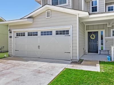 Primary bedroom at 120 Horsemint WAY - 5 bed 2 bath home