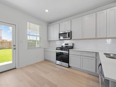 Property photo 5 at 120 Sweetleaf DR - 4 bed 3 bath home