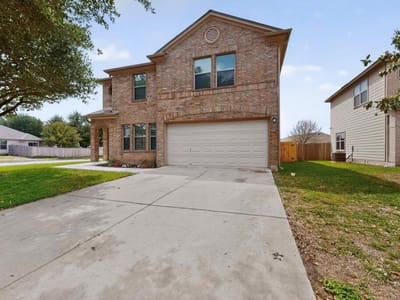 Living area at 1200 Apollo Cir - 4 bed 2 bath home