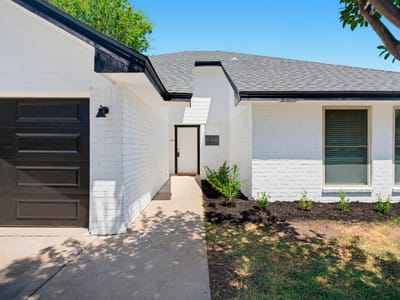Property photo 4 at 1200 Nottingham Hill RD - 3 bed 2 bath home