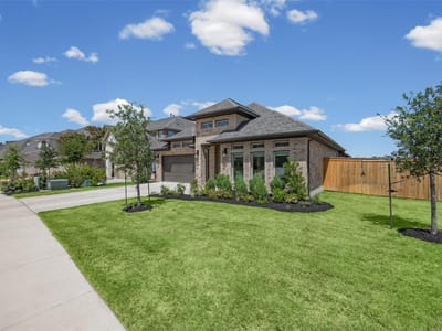 Kitchen at 1200 Scenic Green LOOP - 4 bed 3 bath home
