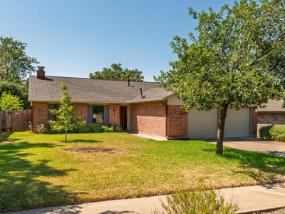 Property photo 2 at 12000 Swan DR - 3 bed 2 bath home