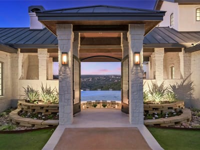 Primary bedroom at 12006 Pleasant Panorama VW - 6 bed 7 bath home