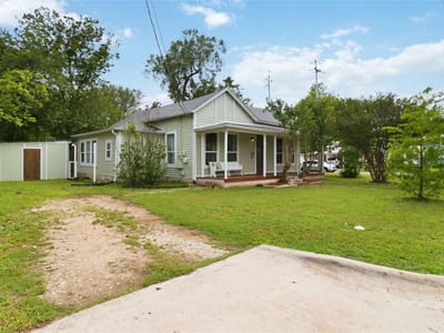 Kitchen at 1201 Farm ST - 3 bed 2 bath home