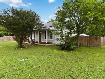Primary bedroom at 1201 Farm ST - 3 bed 2 bath home