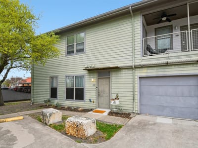 Primary bedroom at 1201 Grove Blvd Unit #1604 - 1 bed 1 bath home