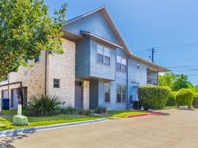 Living area at 1201 Grove Blvd Unit #702 - 2 bed 2 bath home