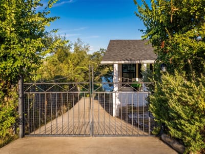 Property photo 3 at 1201 Lake Shore DR - 3 bed 2 bath home