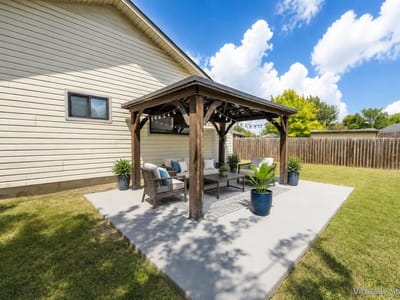 Property photo 5 at 1201 Wayne DR - 3 bed 2 bath home