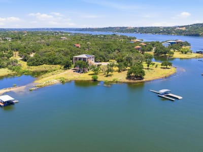 Primary bedroom at 1202 Dusk CT - Emerald Bend Sec 01, Lago Vista, TX