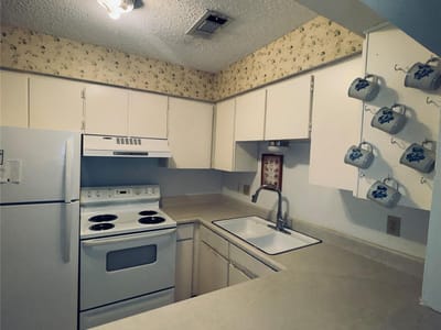 Primary bedroom at 1202 Hi Stirrup Unit #409 - 2 bed 2 bath home