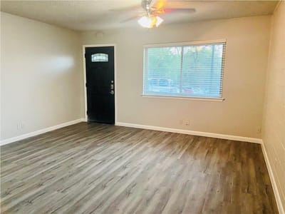 Photo 3 of 11 at 1202 Newning Ave Unit #100 - 2 bed 2 bath home