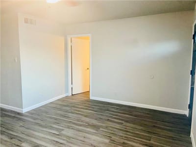 Photo 5 of 11 at 1202 Newning Ave Unit #100 - 2 bed 2 bath home