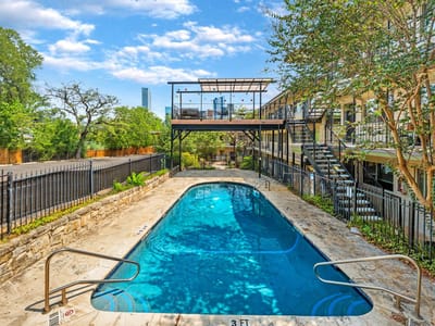 Property photo 2 at 1202 Newning Ave Unit #208 - 1 bed 1 bath home
