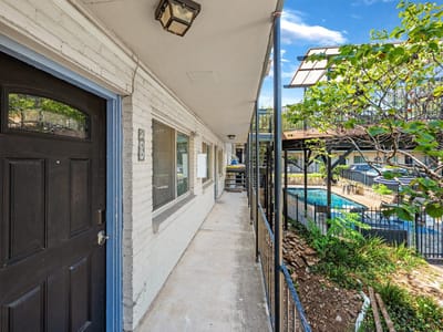 Property photo 3 at 1202 Newning Ave Unit #208 - 1 bed 1 bath home