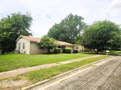 Kitchen at 1203 Curry Ave - 3 bed 1 bath home