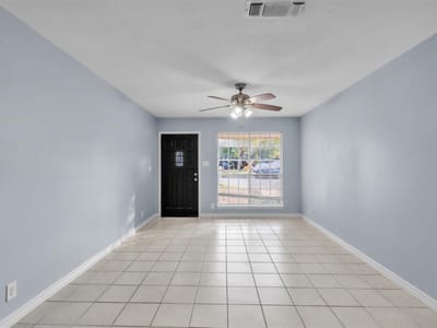 Photo 2 of 24 at 1204 Turtle Creek BLVD - 4 bed 2 bath home
