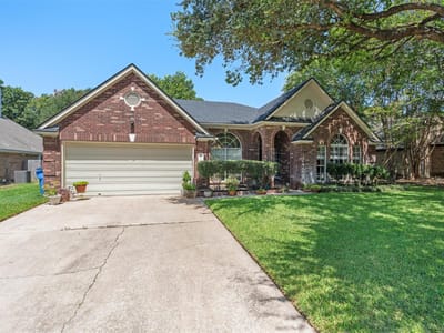 Property photo 2 at 1208 Brophy DR - 4 bed 2 bath home