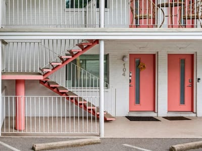 Property photo 2 at 1208 Enfield RD Unit #104 - 1 bed 1 bath home
