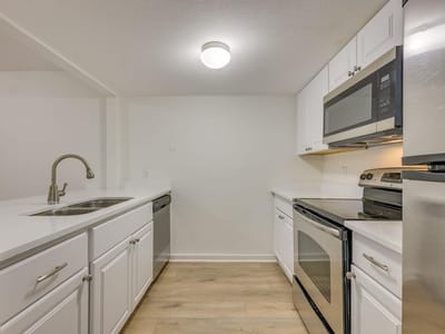 Primary bedroom at 1208 Hollow Creek Unit #105 - 2 bed 1 bath home