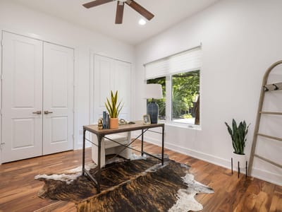 Property photo 4 at 1208 Kinney Ave - 4 bed 3 bath home