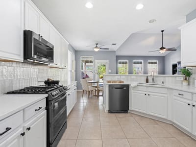 Primary bedroom at 1209 Alpine Mountain DR - 4 bed 2 bath home