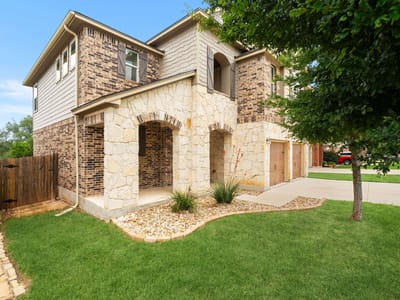 Primary bedroom at 1209 Half Hitch TRL - 3 bed 2 bath home