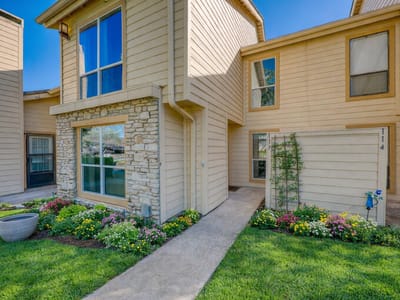 Living area at 1209 Hi Stirrup Unit #113 - 3 bed 2 bath home