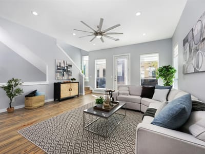 Primary bedroom at 1209 Kinney Ave Unit #D - 2 bed 2 bath home
